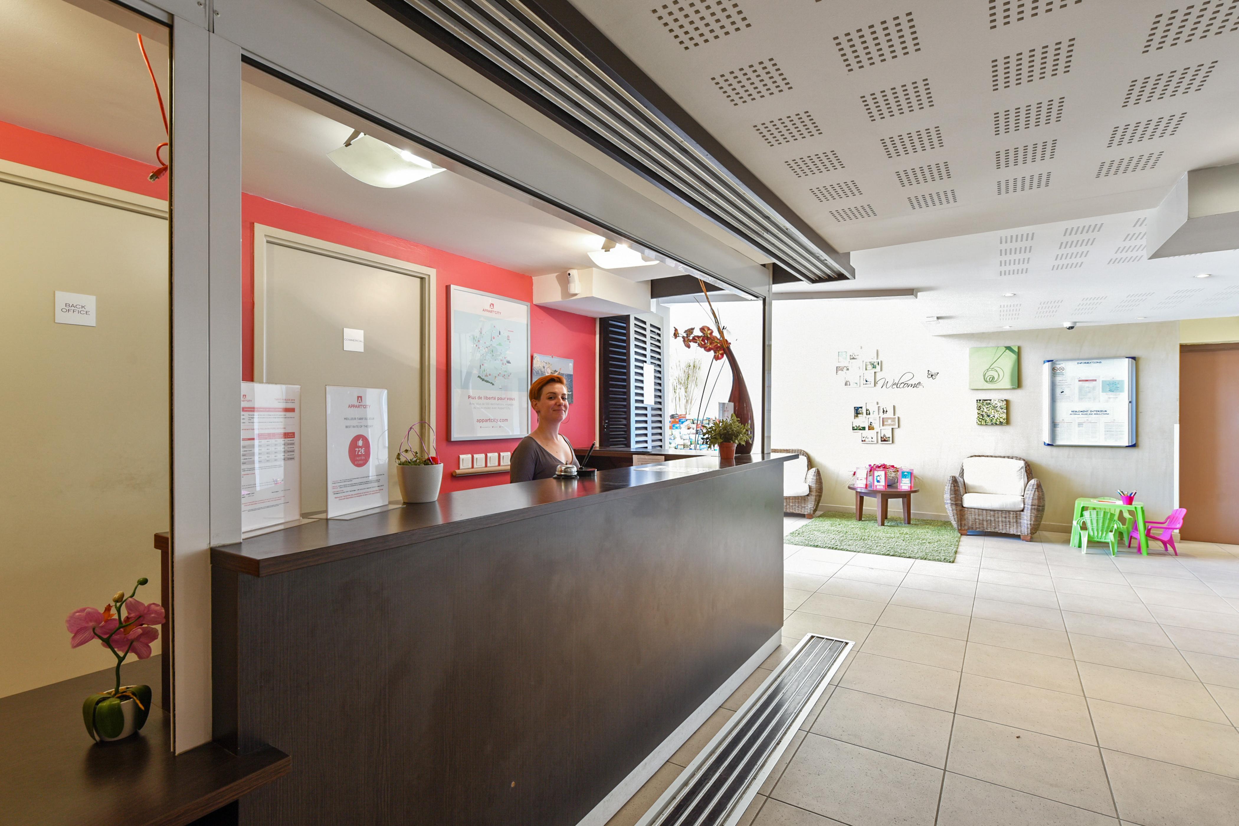 Comfort Aparthotel Six-Fours Six-Fours-les-Plages Eksteriør bilde